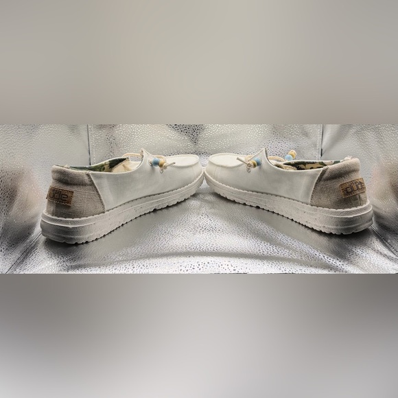 Hey Dude Women's Light Tan Shoes, Wendy Style, size 7 - Picture 8 of 11